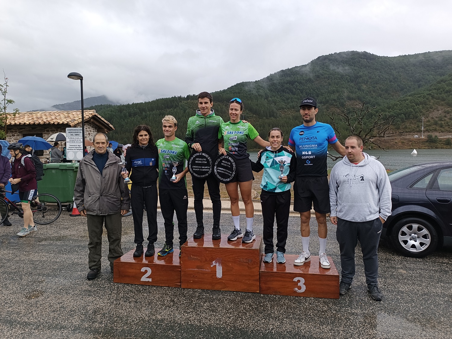 Jornada matinal de triatl&oacute;n pasada por agua (Nagore 2023)